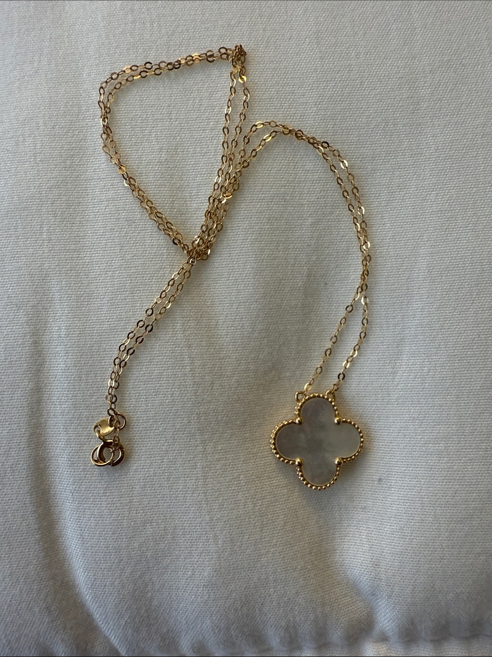 18K Solid Gold Mother of Pearl Clover Necklace